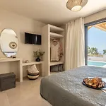 Golden With Private Pool Villa Vívlos