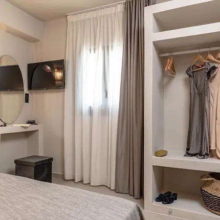 Golden With Private Pool * Vívlos