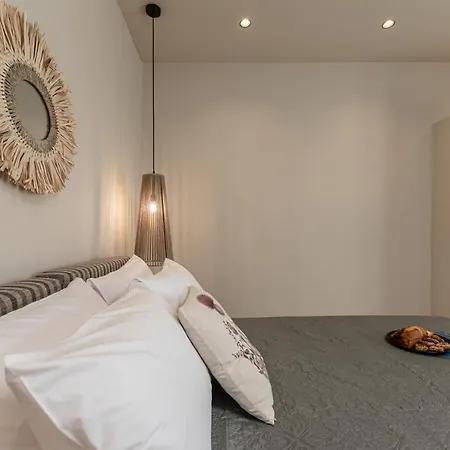 Golden With Private Pool *