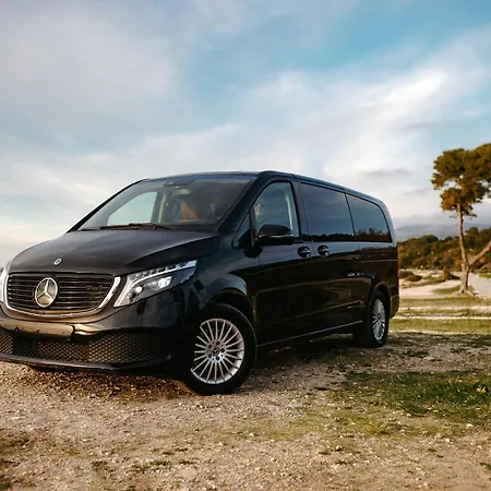 Golden With Private Pool *