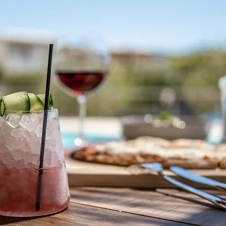 Golden With Private Pool Βίλα Βίβλος